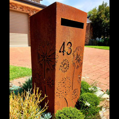 Medium Letterbox with Agapanthas pattern - Natural Rust Finish