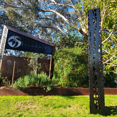 Bubble Cascade Light Tower in Powder Coated Aluminium